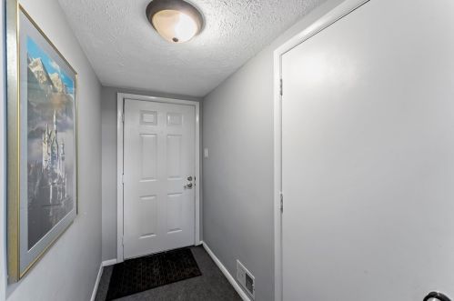 6309 Spring House Pl, Bridgeville, PA 15017-3526