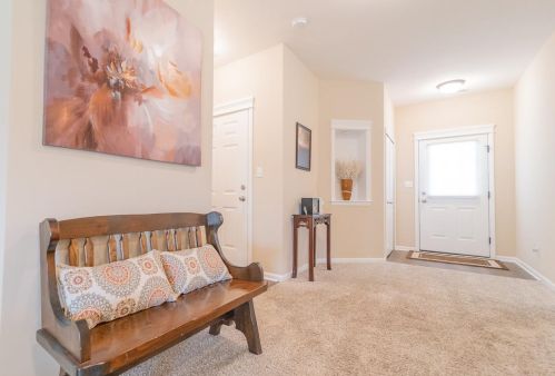 950 117th Pl, Crown Point IN  46307-7174 exterior