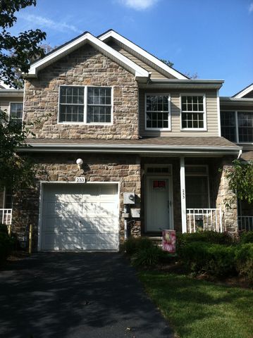 233 Raymound Blvd, Parsippany NJ  07054-3434 exterior