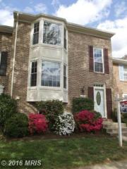 7068 Leewood Forest Dr, Springfield VA  22151-3926 exterior