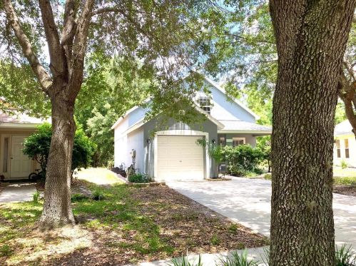2610 Golden Antler Ln, Lutz, FL 33559-3130