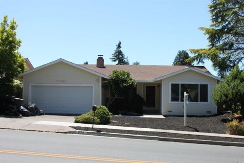 272 Pleasant Hill Ave, Sebastopol, CA 95472-3106