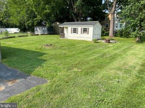 300 Highland Ter, Holmes PA  19043-1310 exterior