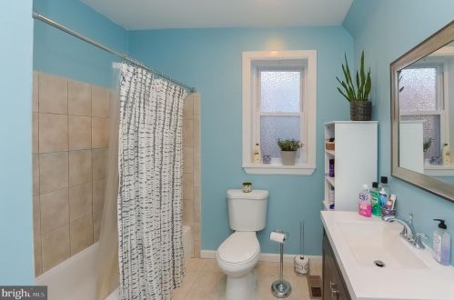 1335 29 St, Philadelphia PA 19121-4503 exterior