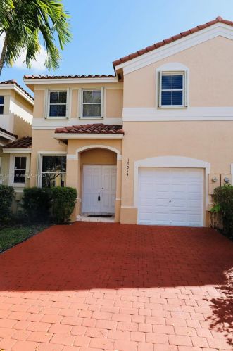 17014 39th St, Hollywood, FL 33027-4614