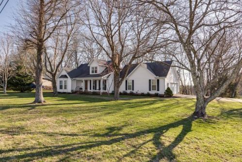 485 Skyline Dr, Lewisburg, TN 37091-3652