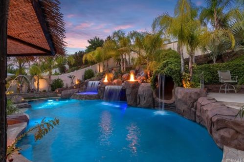 39114 Trail Creek Ln, Temecula CA  92591-7290 exterior