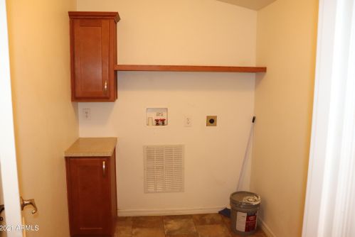 43105 11 Ave, Phoenix AZ 85007-3925 exterior