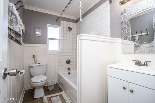 3002 22nd St, Phoenix AZ  85016-7808 exterior