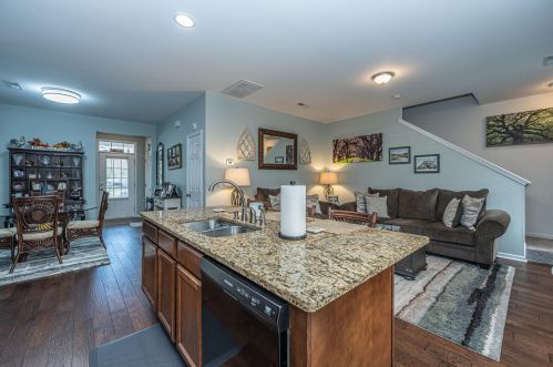 270 Chemistry Cir, Ladson SC  29456-5260 exterior