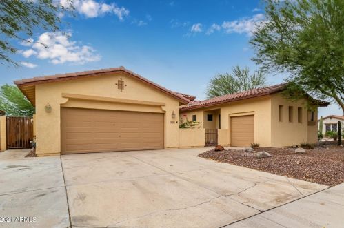 3755 Aquarius Pl, Chandler, AZ 85249-5890