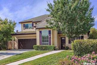 1614 Farnham Ave, Woodland, CA 95776-5136