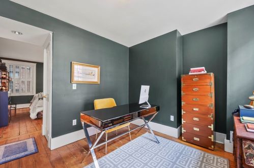 35 Russell St, Boston MA 02114-3901 exterior