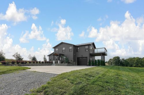 28305 Chestnut Ridge Rd, Danville, OH 43014-9675