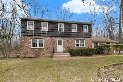 23 Brewster Ave, Northport, NY 11768-2616