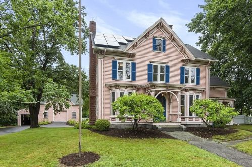 31 Central St, Acton, MA 01719-1212