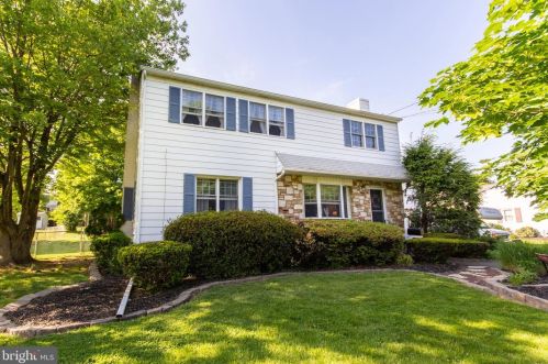 870 Maple Dr, Southampton, PA 18966-4206