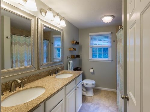 146 Tpke St, Easton MA 02375-1922 exterior