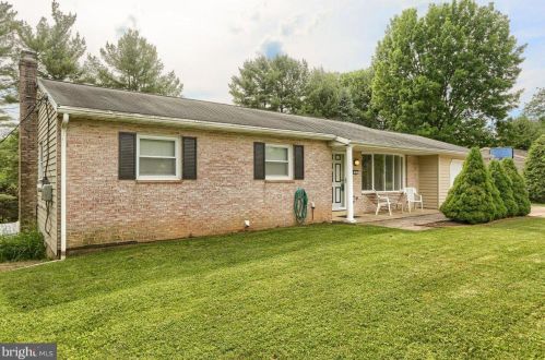 45 West Ave, Camp Hill PA  17011-6547 exterior