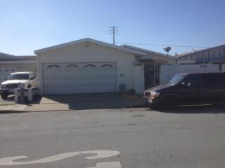 590 Calaveras Dr, Salinas, CA 93906-2509