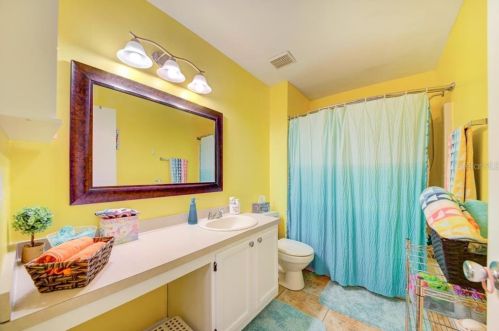 3424 Fox Holw Dr, Orlando FL 32829-8781 exterior