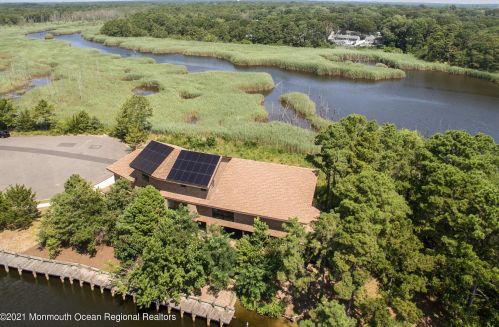 49 Cherokee Ln, Bricktown NJ  08724-4405 exterior