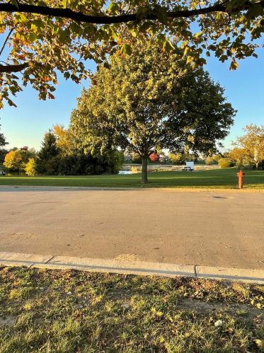 514 Hickory Hollow Rd, Waterford, WI 53185-2888