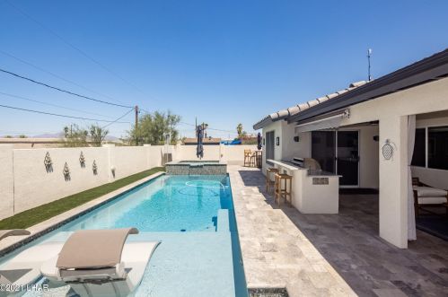 415 Snowbird Ln, Lake Havasu City AZ  86403-4952 exterior