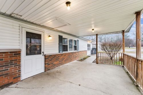 175 Helen Rd, Pataskala OH  43062-9313 exterior