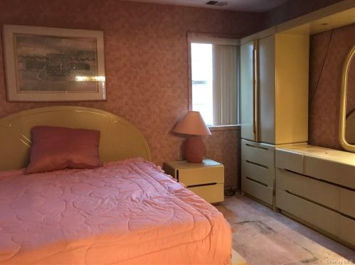 111 Hidden Ridge Dr, Monticello NY  12701-3071 exterior