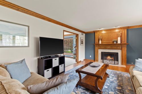 4580 Sommerset Dr, Waukesha WI  53151-6876 exterior