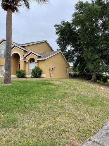 7400 High Lake Dr, Orlando, FL 32818-8732