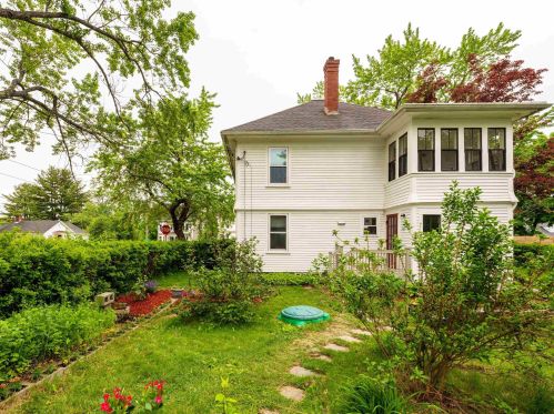 15 Pearl St, Dover NH  03820-3148 exterior