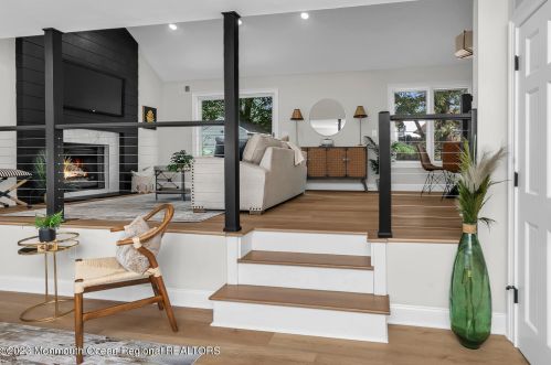 11 Mallard St, Hazlet NJ 07730-1413 exterior