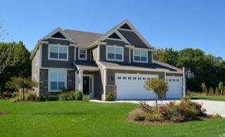 10017 31st St, Hales Corners, WI 53132-7208