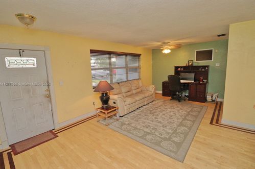 8801 14th St, Hollywood FL  33024-4722 exterior