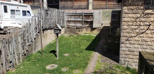 913 Berkshire Ave, Pittsburgh PA  15226-2136 exterior