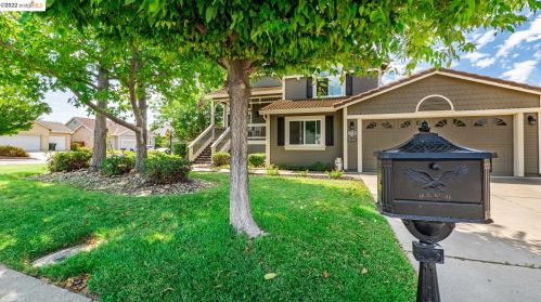 4894 Carrington Dr, Oakley, CA 94561-4137