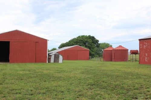 1268 Colorado Rd, Williamsburg, KS 66095-8030