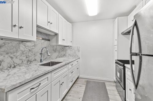 3426 Boston Ave, Oakland CA 94602-2905 exterior