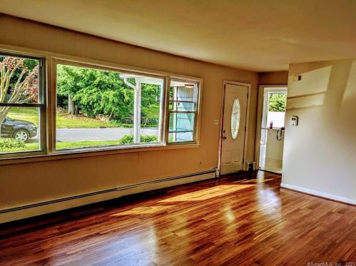 75 Norland Ave, Bridgeport CT  06606-2852 exterior