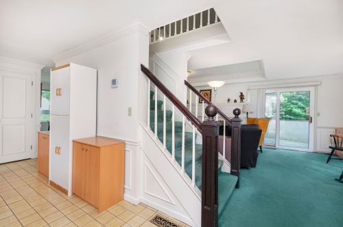 5 Kipford Way, Nashua NH 03063-1504 exterior