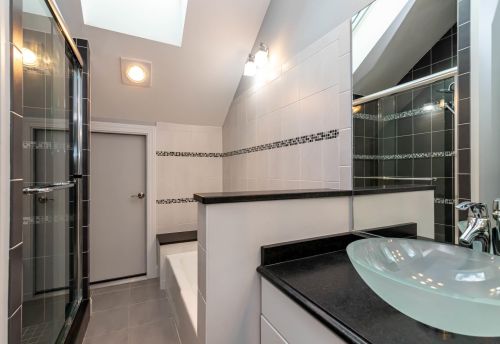 25 Hawthorne Vlg Rd, Nashua NH 03062-2274 exterior