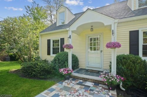 150 Mount Airy Rd, Bernardsville, NJ 07924-2720