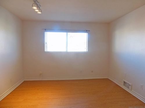 1522 Meade Ave, San Diego CA 92116-4626 exterior