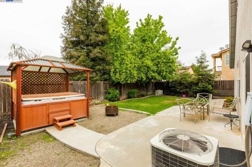 1169 Syracuse Ln, Manteca CA  95336-2990 exterior