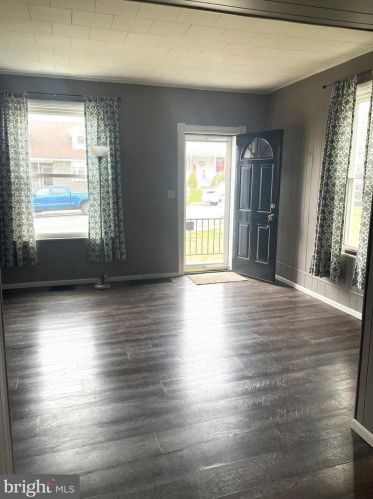 216 3rd Ave, Burnham, PA 17009-1605