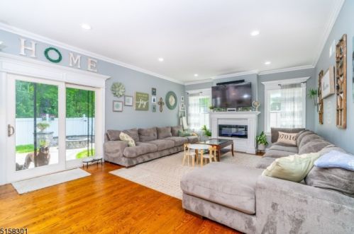 126 New St, Cranford NJ  07016-2647 exterior