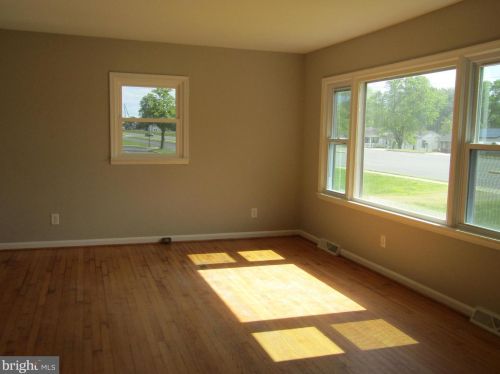 1700 Bragg Rd, Fredericksburg VA  22407-4924 exterior