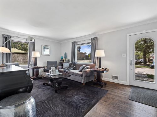 3490 Ellen St, Milwaukee, WI 53207-3171